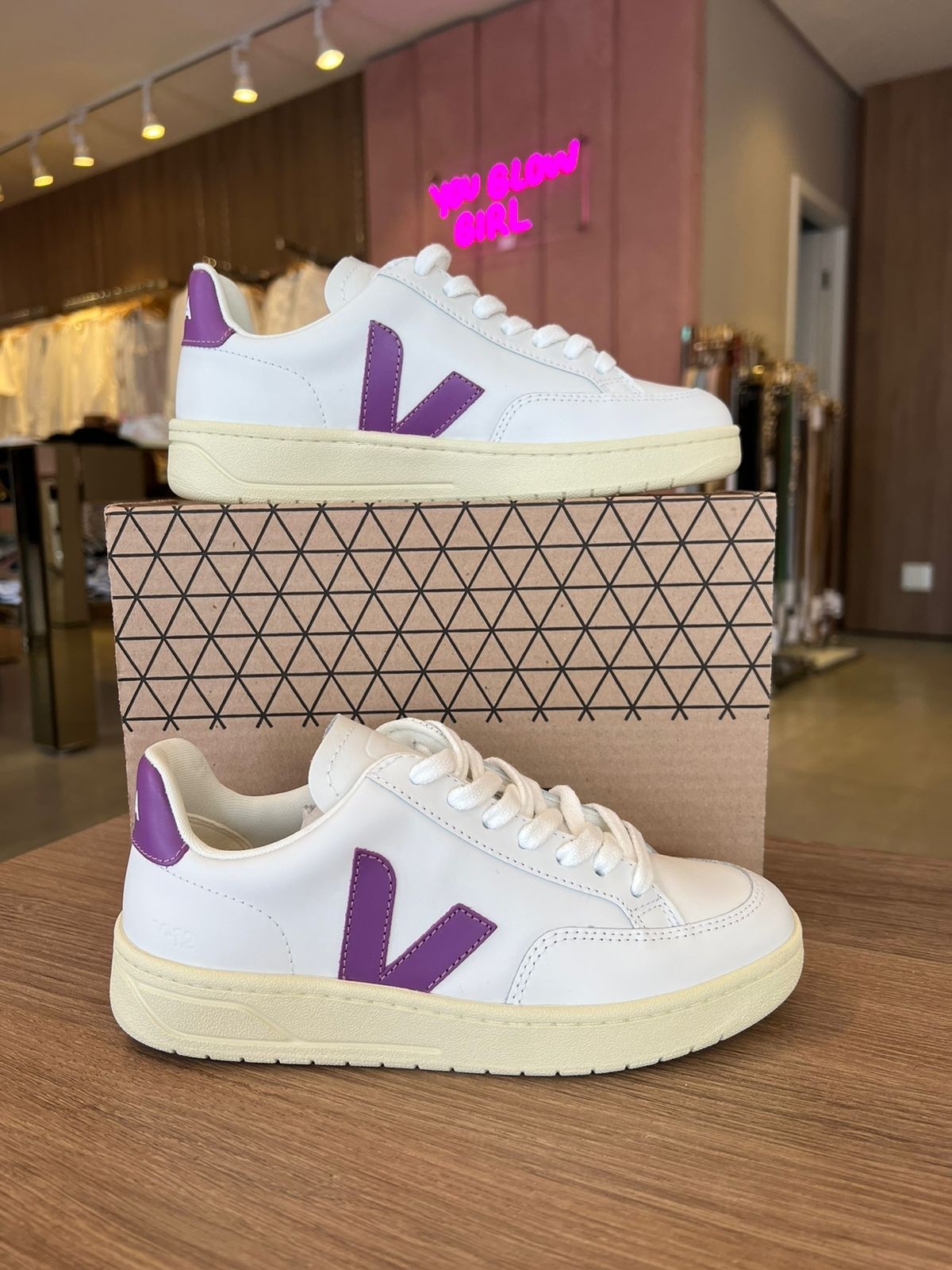 スニーカー VEJA V-12 Sneakers - Veja - Leather - White Cosmos V-12 LEATHER WHITE COSMOS | VEJA